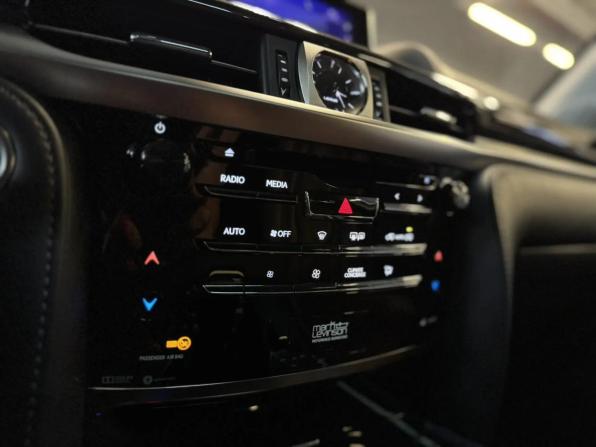 Lexus LX III Рестайлинг 2 с пробегом 2018 года, цена 10 697 000 рублей, 83204 км, внедорожник, Автокод Объявления