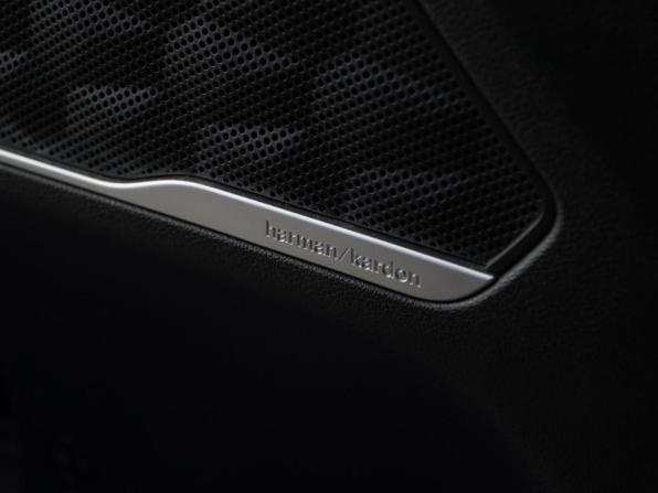 Hyundai Santa Fe IV Рестайлинг с пробегом 2022 года, цена 4 349 099 рублей, 80000 км, внедорожник, Автокод Объявления