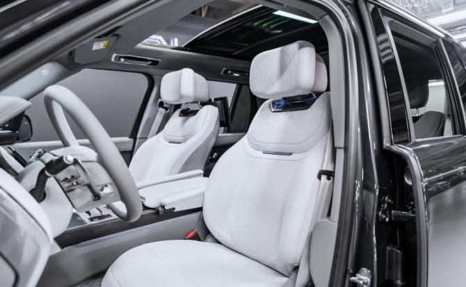 Новый Land Rover Range Rover V 2026 года, цена 35 500 000 рублей, внедорожник, Автокод Объявления