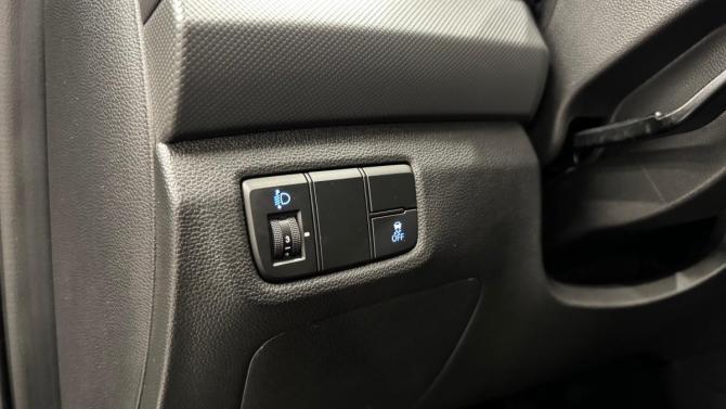 Hyundai Creta I с пробегом 2019 года, цена 1 760 000 рублей, 103111 км, внедорожник, Автокод Объявления