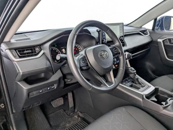 Toyota RAV4 V (XA50) с пробегом 2021 года, цена 3 350 000 рублей, 29900 км, внедорожник, Автокод Объявления