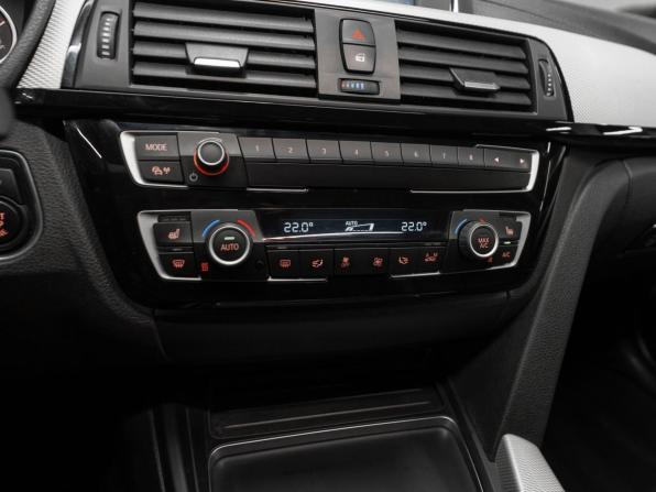 BMW 3 серии VI (F3x) Рестайлинг с пробегом 2018 года, цена 2 660 000 рублей, 133690 км, седан, Автокод Объявления