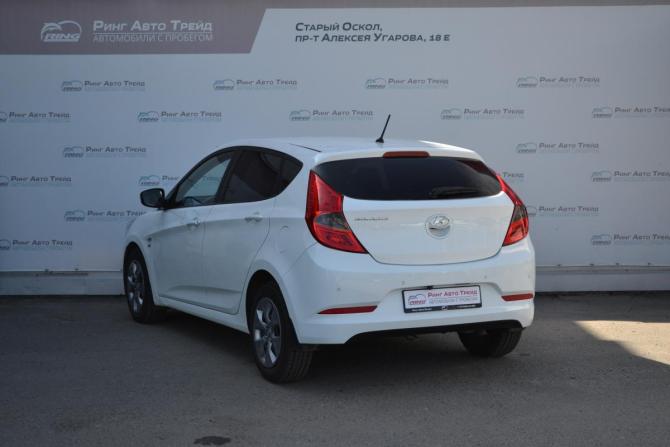 Hyundai Solaris I Рестайлинг с пробегом 2016 года, цена 995 000 рублей, 123628 км, седан, Автокод Объявления