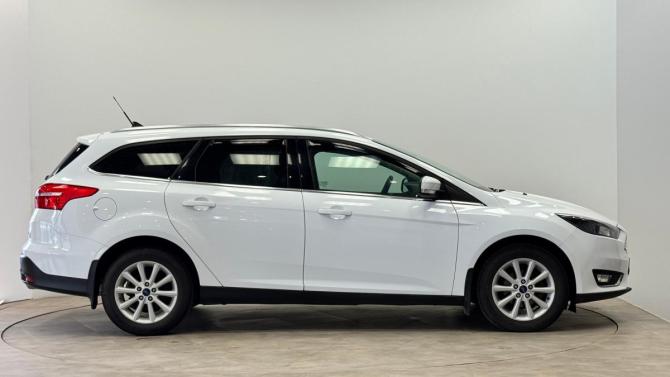 Ford Focus III Рестайлинг с пробегом 2017 года, цена 1 200 000 рублей, 117582 км, универсал, Автокод Объявления