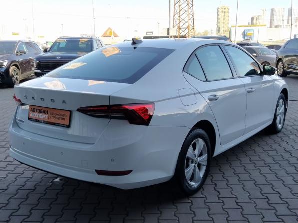 Skoda Octavia IV (A8) с пробегом 2020 года, цена 2 129 000 рублей, 104459 км, лифтбек, Автокод Объявления