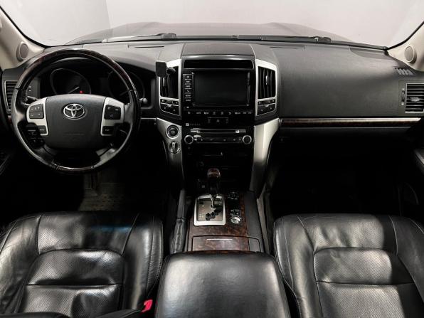 Toyota Land Cruiser 200 Series Рестайлинг 1 с пробегом 2013 года, цена 3 699 000 рублей, 302325 км, внедорожник, Автокод Объявления