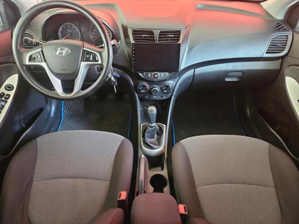 Hyundai Solaris I с пробегом 2013 года, цена 555 000 рублей, 244489 км, седан, Автокод Объявления