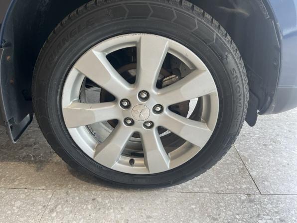 Mitsubishi Outlander II Рестайлинг с пробегом 2011 года, цена 1 046 500 рублей, 200306 км, внедорожник, Автокод Объявления