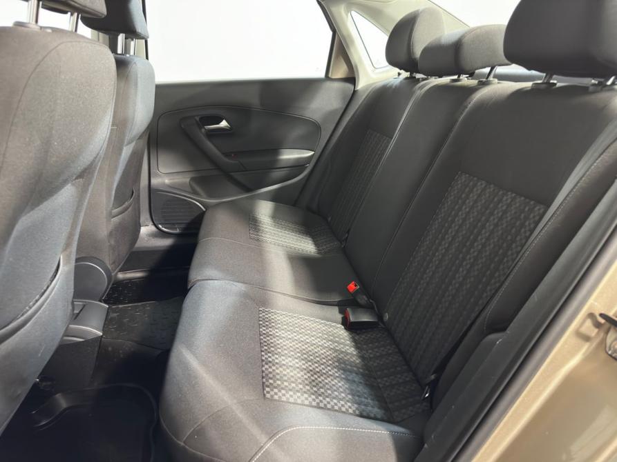 Volkswagen Polo V Рестайлинг Великий Новгород  - изображение 12