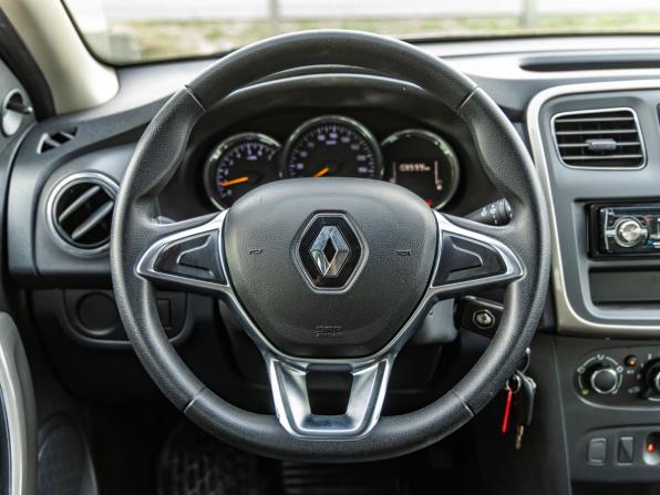 Renault Sandero II Рестайлинг с пробегом 2020 года, цена 1 148 000 рублей, 108599 км, хэтчбек, Автокод Объявления