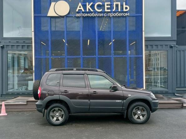 Chevrolet Niva I Рестайлинг с пробегом 2018 года, цена 799 000 рублей, 123785 км, внедорожник, Автокод Объявления