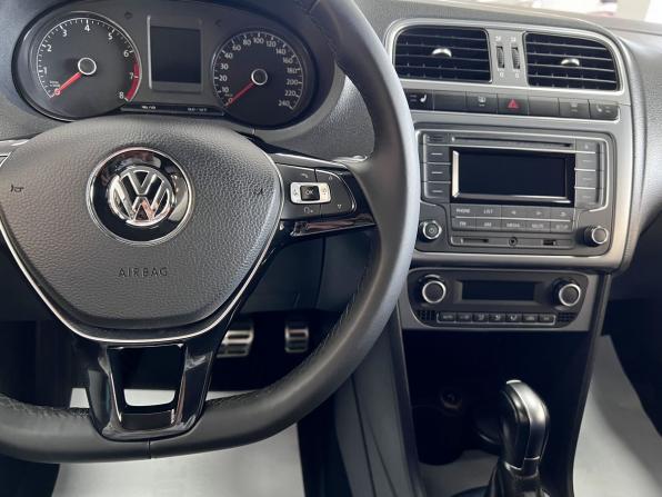 Volkswagen Polo V Рестайлинг с пробегом 2017 года, цена 1 065 000 рублей, 193454 км, седан, Автокод Объявления