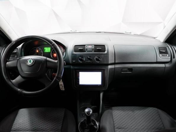 Skoda Fabia II Рестайлинг с пробегом 2011 года, цена 506 000 рублей, 205000 км, хэтчбек, Автокод Объявления