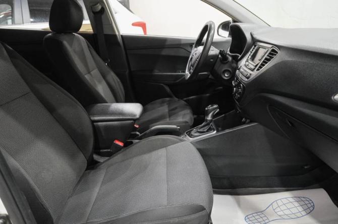 Hyundai Solaris II Рестайлинг с пробегом 2021 года, цена 1 199 000 рублей, 115000 км, седан, Автокод Объявления