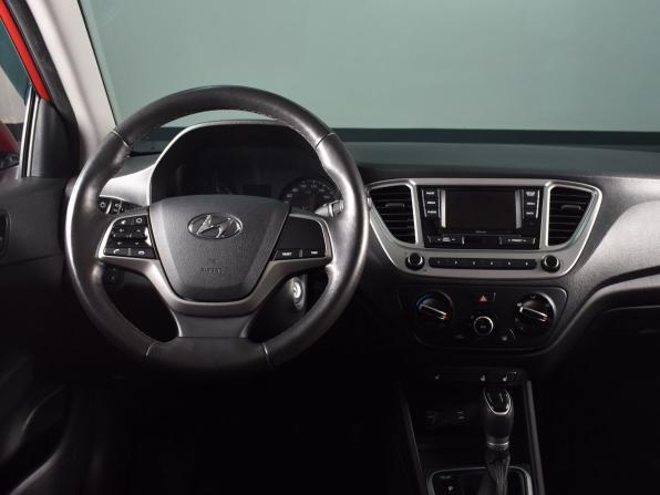 Hyundai Solaris II Рестайлинг с пробегом 2021 года, цена 1 399 999 рублей, 111346 км, седан, Автокод Объявления