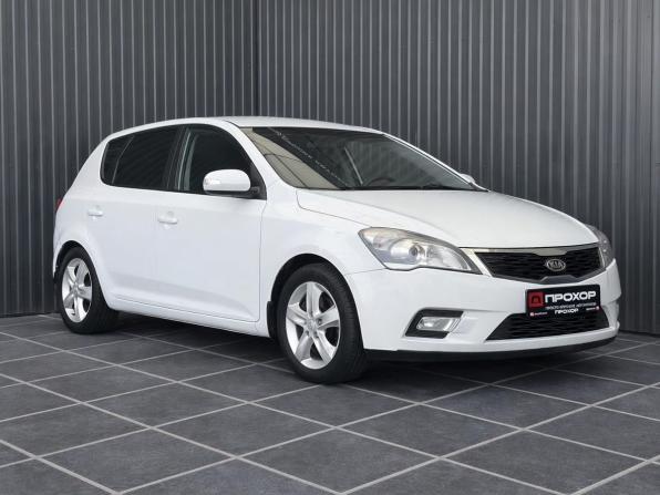 Kia Ceed I Рестайлинг с пробегом 2011 года, цена 847 000 рублей, 98327 км, хэтчбек, Автокод Объявления