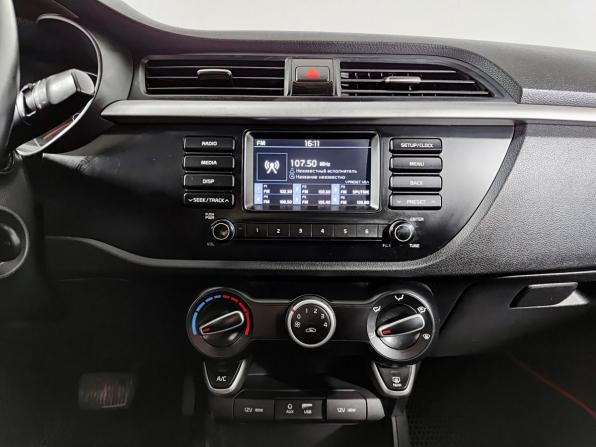 Kia Rio IV с пробегом 2018 года, цена 1 100 000 рублей, 148000 км, седан, Автокод Объявления