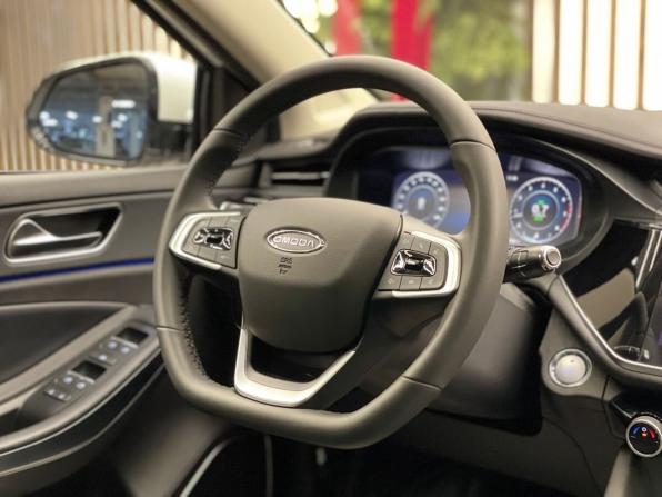Omoda S5 с пробегом 2023 года, цена 1 459 000 рублей, 20200 км, седан, Автокод Объявления