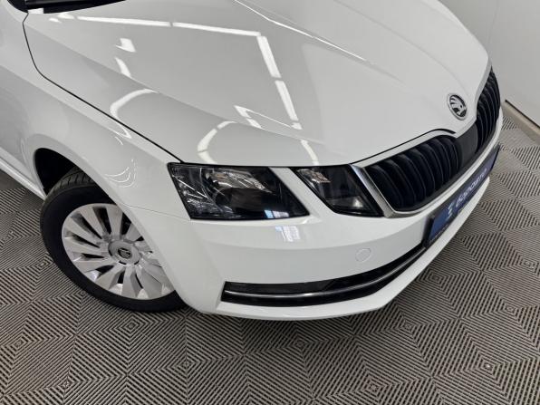 Skoda Octavia III (A7) Рестайлинг с пробегом 2019 года, цена 1 699 000 рублей, 116546 км, лифтбек, Автокод Объявления