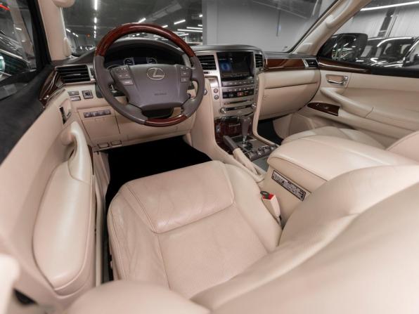 Lexus LX III Рестайлинг с пробегом 2013 года, цена 4 950 000 рублей, 142855 км, внедорожник, Автокод Объявления