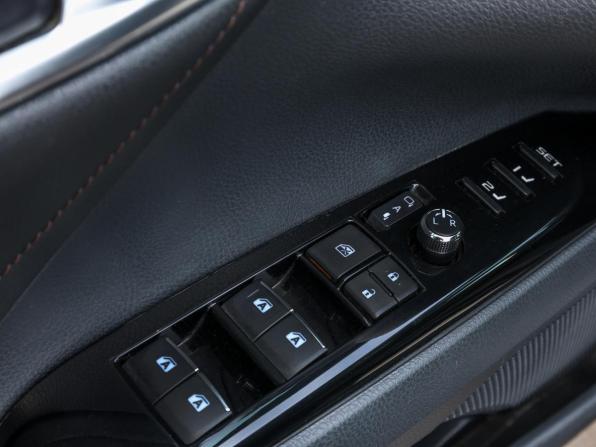Toyota Camry VIII (XV70) с пробегом 2019 года, цена 2 798 000 рублей, 111022 км, седан, Автокод Объявления