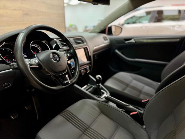 Volkswagen Jetta VI Рестайлинг с пробегом 2016 года, цена 1 450 000 рублей, 134000 км, седан, Автокод Объявления