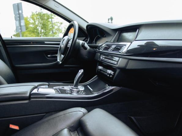 BMW 5 серии VI (F10/F11/F07) Рестайлинг с пробегом 2013 года, цена 1 685 000 рублей, 374492 км, седан, Автокод Объявления