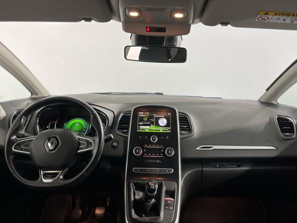 Renault Scenic IV с пробегом 2017 года, цена 1 499 000 рублей, 151575 км, компактвэн, Автокод Объявления