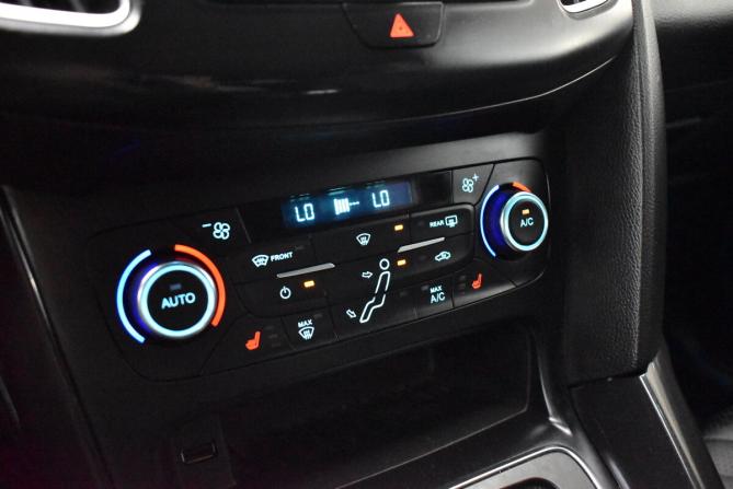 Ford Focus III Рестайлинг с пробегом 2016 года, цена 1 240 000 рублей, 107112 км, хэтчбек, Автокод Объявления