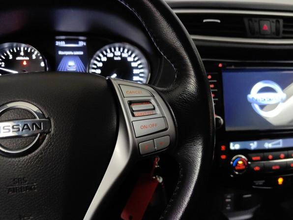 Nissan Qashqai II с пробегом 2018 года, цена 1 885 000 рублей, 61000 км, внедорожник, Автокод Объявления
