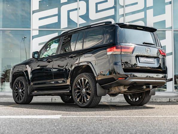 Toyota Land Cruiser 300 Series с пробегом 2023 года, цена 11 950 000 рублей, 89134 км, внедорожник, Автокод Объявления