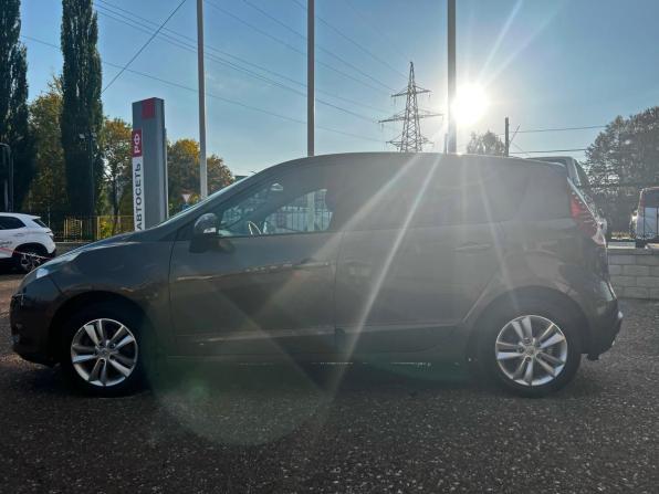 Renault Scenic III с пробегом 2011 года, цена 745 000 рублей, 247128 км, минивэн, Автокод Объявления