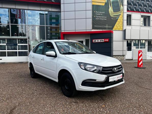 Lada (ВАЗ) Granta I Рестайлинг с пробегом 2022 года, цена 743 300 рублей, 55158 км, хэтчбек, Автокод Объявления