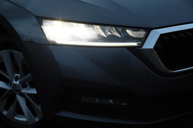Skoda Octavia IV (A8) с пробегом 2022 года, цена 2 789 000 рублей, 146105 км, лифтбек, Автокод Объявления