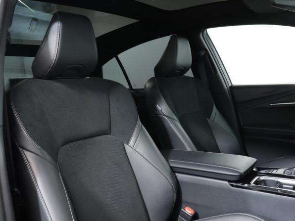 Toyota Camry IX (XV80) China Market с пробегом 2025 года, цена 3 850 000 рублей, 31873 км, седан, Автокод Объявления