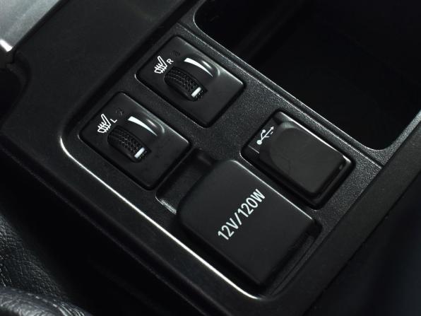Toyota Land Cruiser Prado 150 Series Рестайлинг 1 с пробегом 2016 года, цена 3 899 999 рублей, 140711 км, внедорожник, Автокод Объявления