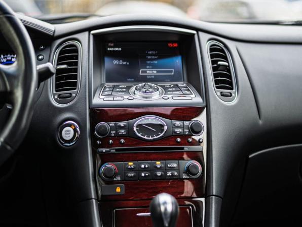 Infiniti QX50 I с пробегом 2015 года, цена 1 720 000 рублей, 137581 км, внедорожник, Автокод Объявления