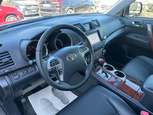 Toyota Highlander II (XU40) Рестайлинг с пробегом 2012 года, цена 2 330 000 рублей, 144830 км, внедорожник, Автокод Объявления