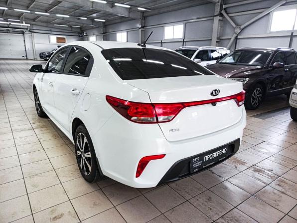 Kia Rio IV с пробегом 2019 года, цена 1 290 000 рублей, 88018 км, седан, Автокод Объявления