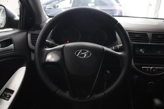 Hyundai Solaris I с пробегом 2012 года, цена 726 000 рублей, 106000 км, хэтчбек, Автокод Объявления