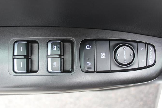 Kia Sportage IV с пробегом 2018 года, цена 1 687 000 рублей, 230661 км, внедорожник, Автокод Объявления