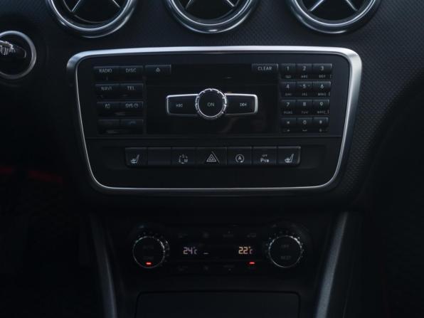 Mercedes-Benz A-Класс III (W176) с пробегом 2015 года, цена 1 697 000 рублей, 88719 км, хэтчбек, Автокод Объявления