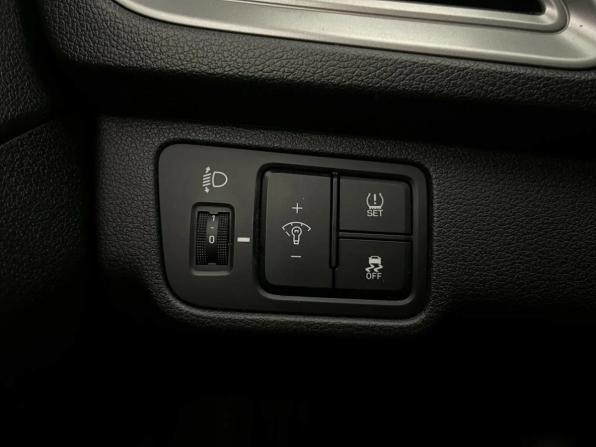 Hyundai Solaris II Рестайлинг с пробегом 2022 года, цена 1 585 000 рублей, 69035 км, седан, Автокод Объявления