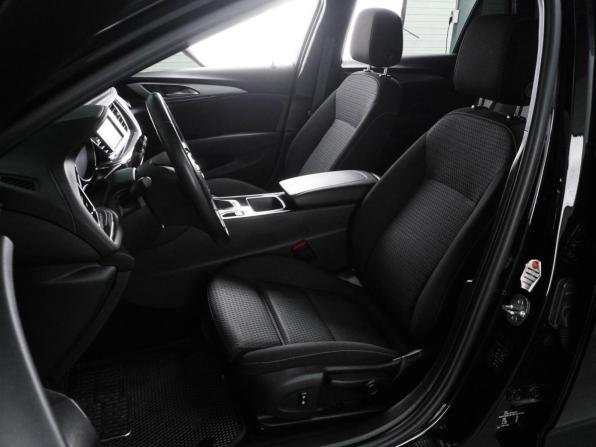 Opel Insignia II Рестайлинг с пробегом 2021 года, цена 2 259 000 рублей, 78955 км, универсал, Автокод Объявления