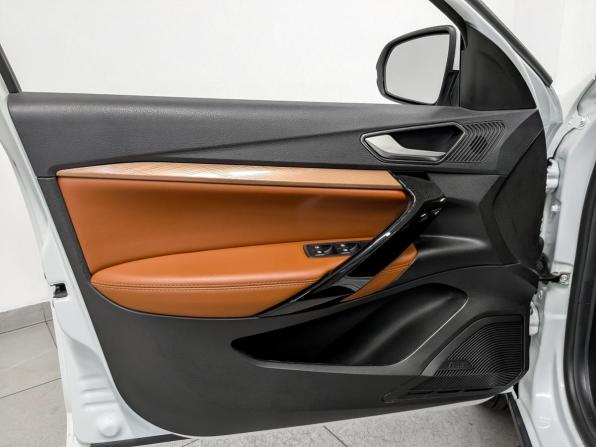 Lada (ВАЗ) Vesta I Рестайлинг (NG) с пробегом 2024 года, цена 1 375 000 рублей, 7592 км, седан, Автокод Объявления