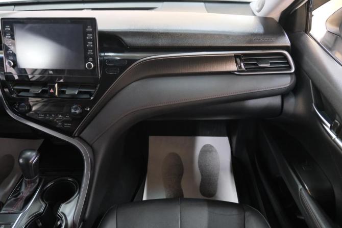 Toyota Camry VIII (XV70) Рестайлинг с пробегом 2021 года, цена 2 759 000 рублей, 54000 км, седан, Автокод Объявления