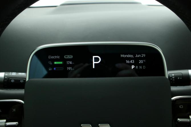 Li Auto (Lixiang) L7 I с пробегом 2023 года, цена 5 300 000 рублей, 52203 км, внедорожник, Автокод Объявления