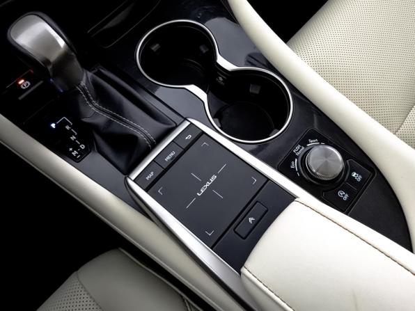 Lexus RX IV Рестайлинг с пробегом 2022 года, цена 6 630 000 рублей, 36012 км, внедорожник, Автокод Объявления