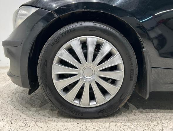 BMW 1 серии I (E81/E82/E87/E88) Рестайлинг с пробегом 2009 года, цена 609 000 рублей, 294825 км, хэтчбек, Автокод Объявления
