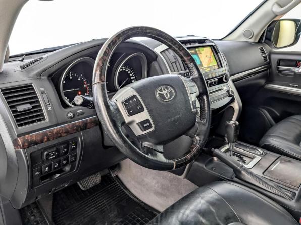 Toyota Land Cruiser 200 Series Рестайлинг 1 с пробегом 2014 года, цена 3 821 000 рублей, 243989 км, внедорожник, Автокод Объявления